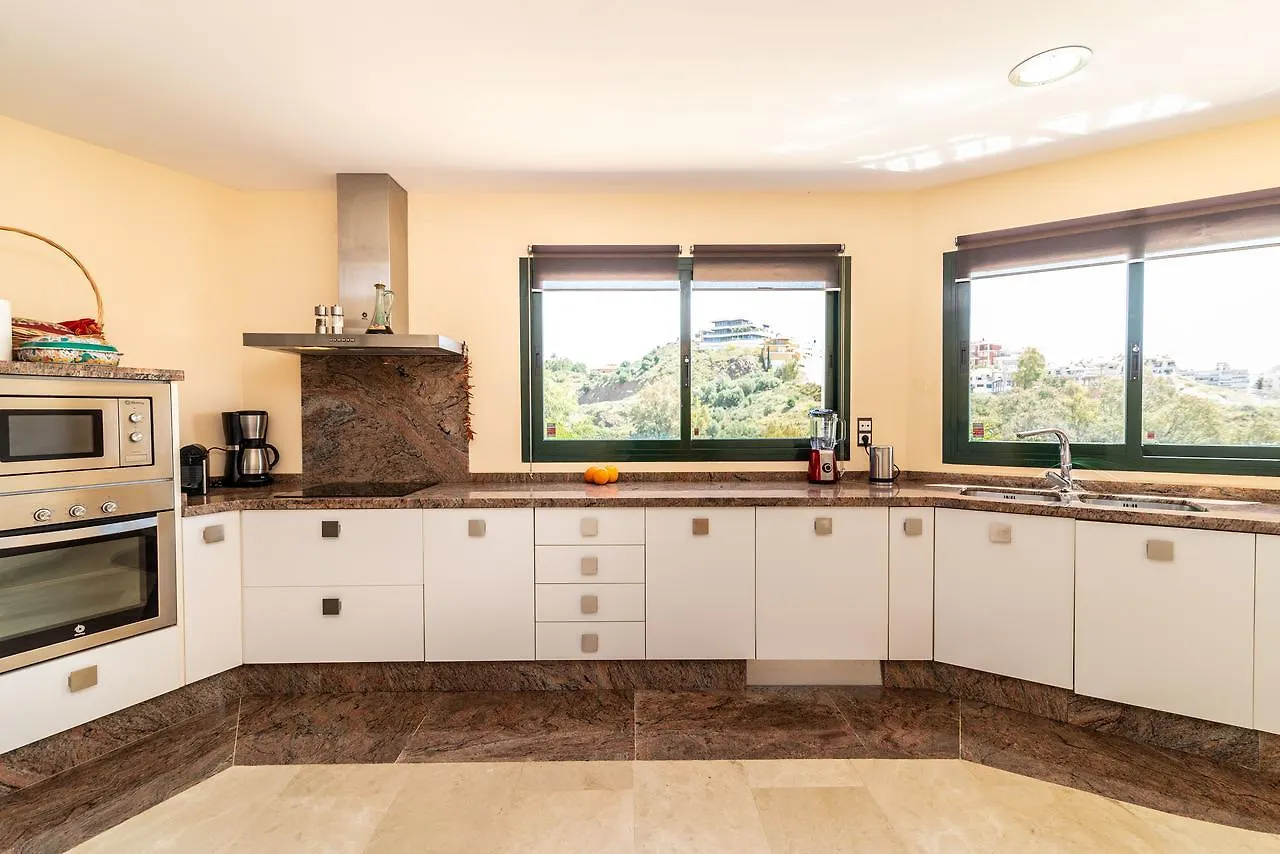 N&A Benalmadena Stunning 2Bdr Villa With Sea Views Spain