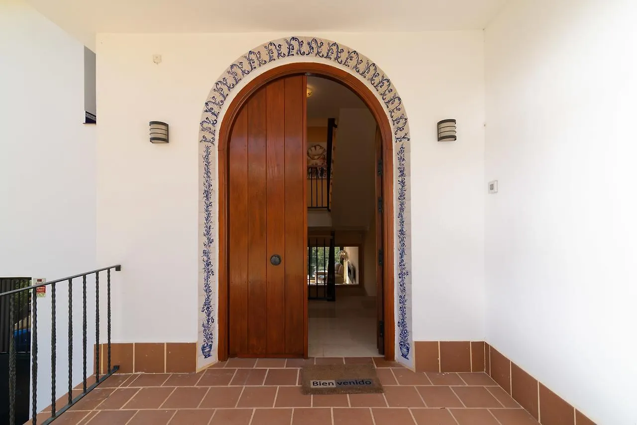 N&A Benalmadena Stunning 2Bdr Villa With Sea Views