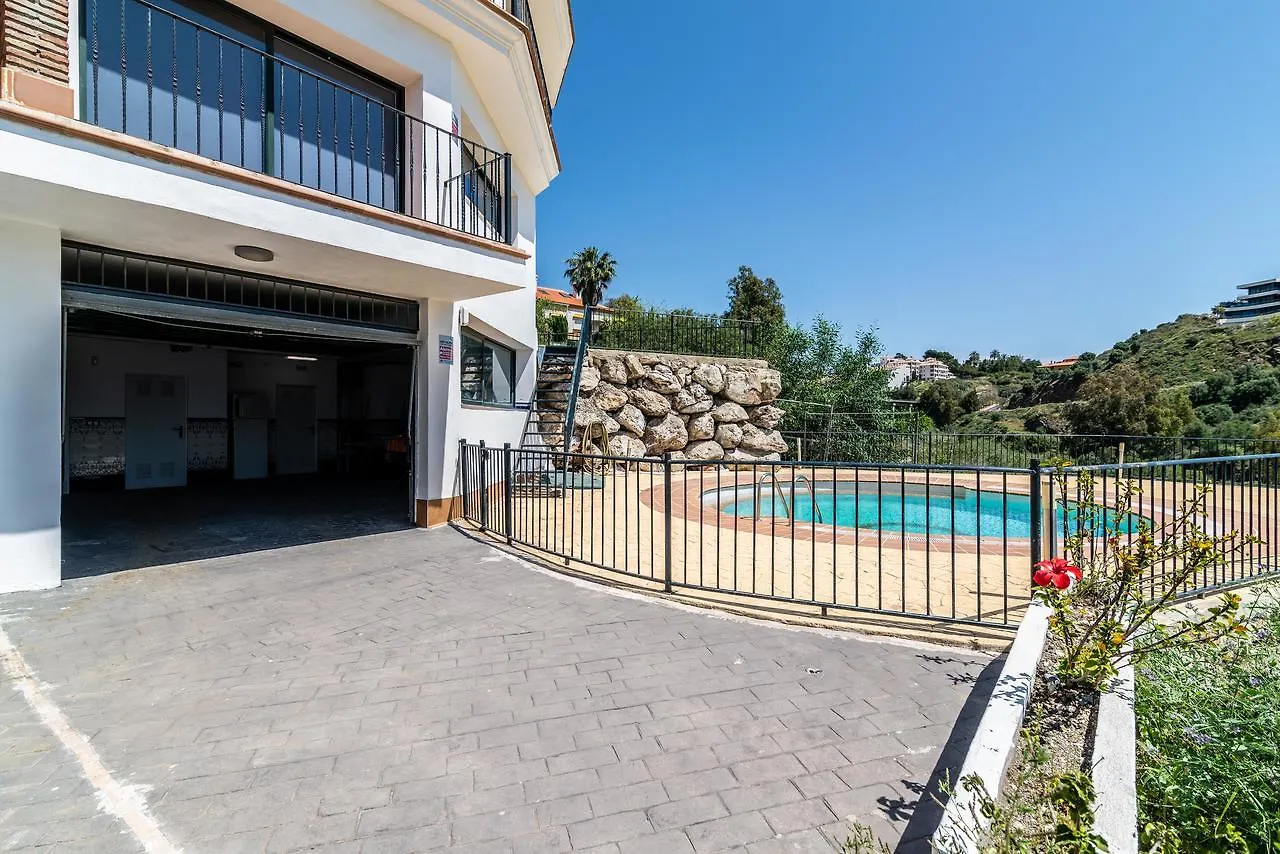 N&A Benalmadena Stunning 2Bdr Villa With Sea Views 0*,